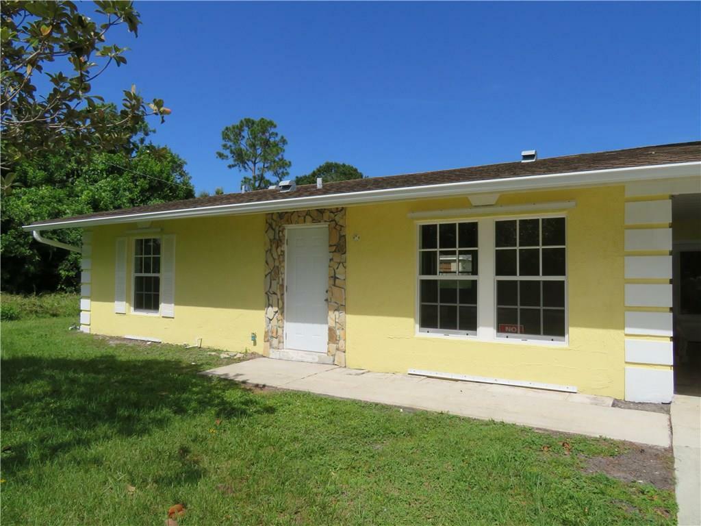 Property Photo:  1790 Mainsail Street  FL 32958 