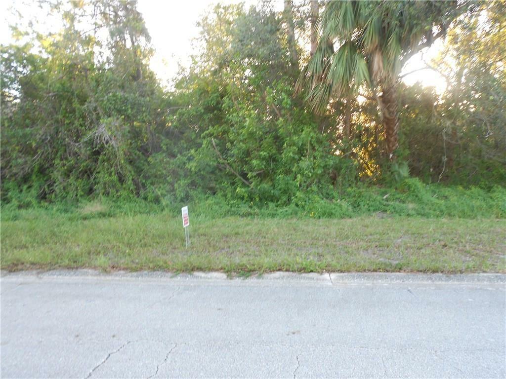 Property Photo:  2005 Sunrise Drive SW  FL 32962 