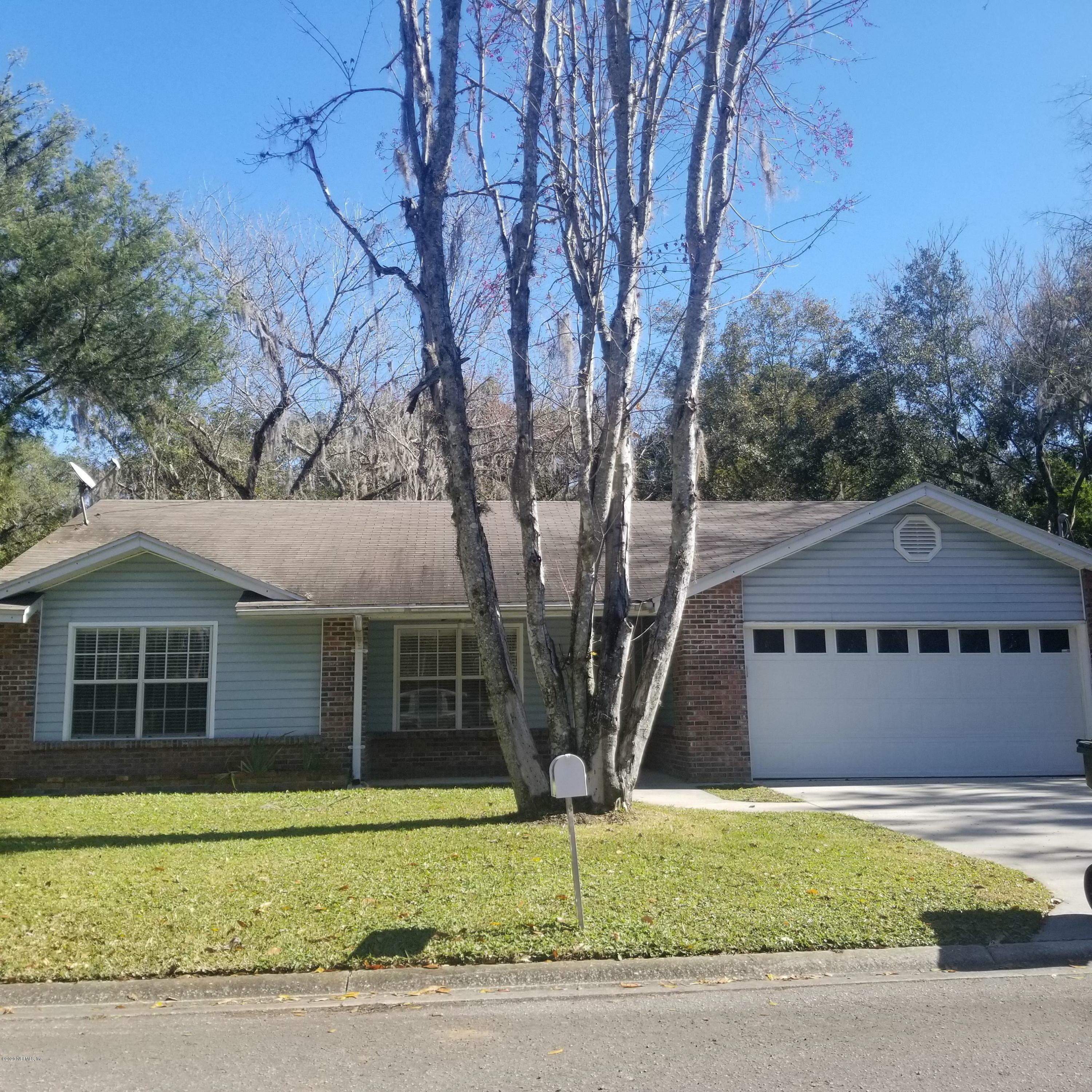 Property Photo:  301 Tucker Street  FL 32043 