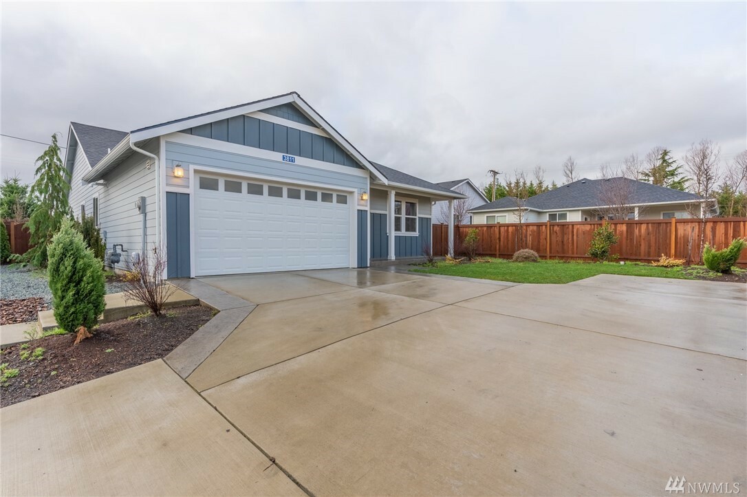 Property Photo:  3811 Autumn Wy  WA 98273 