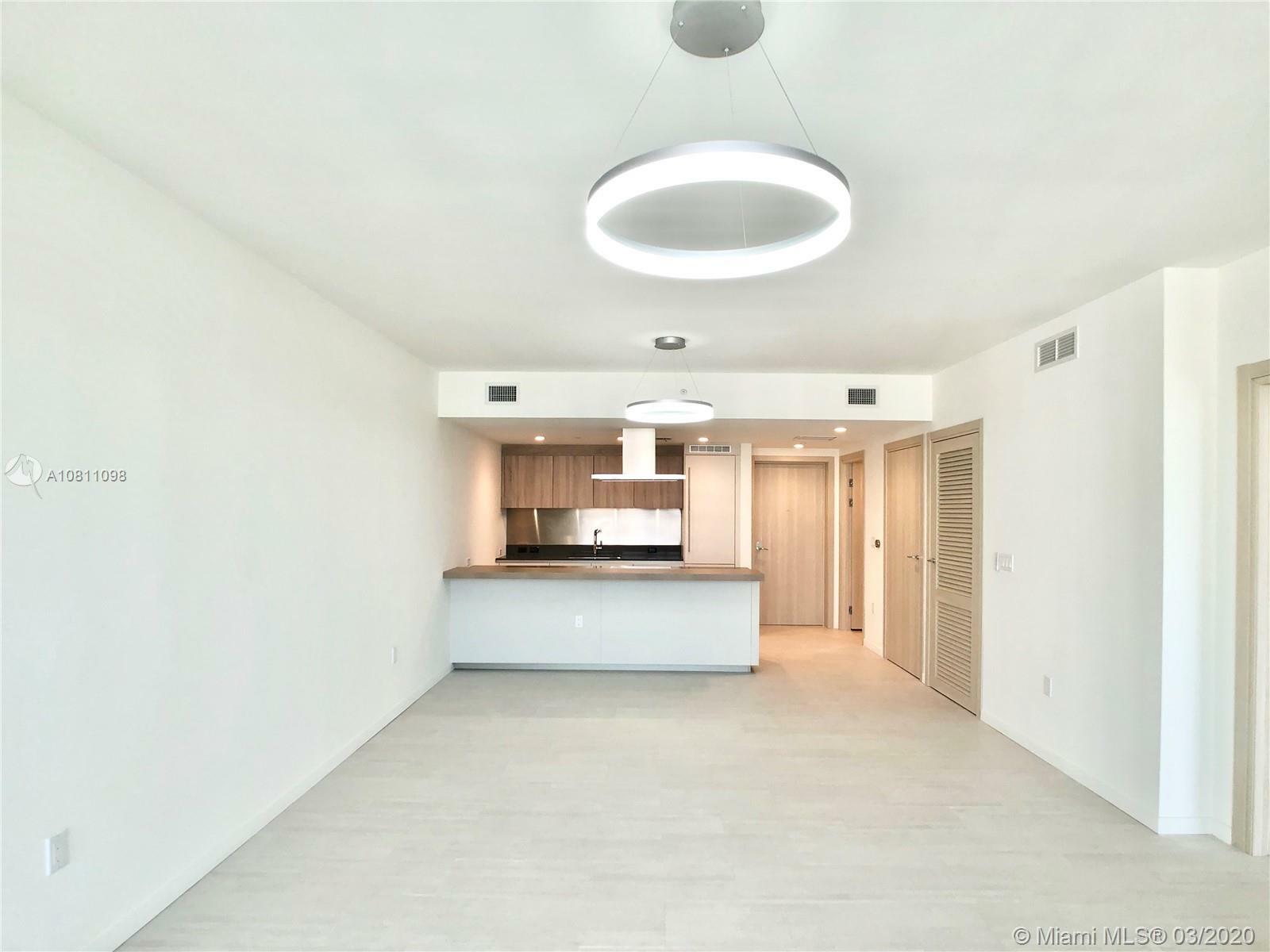 Property Photo:  1000 Brickell Plaza 3311  FL 33131 