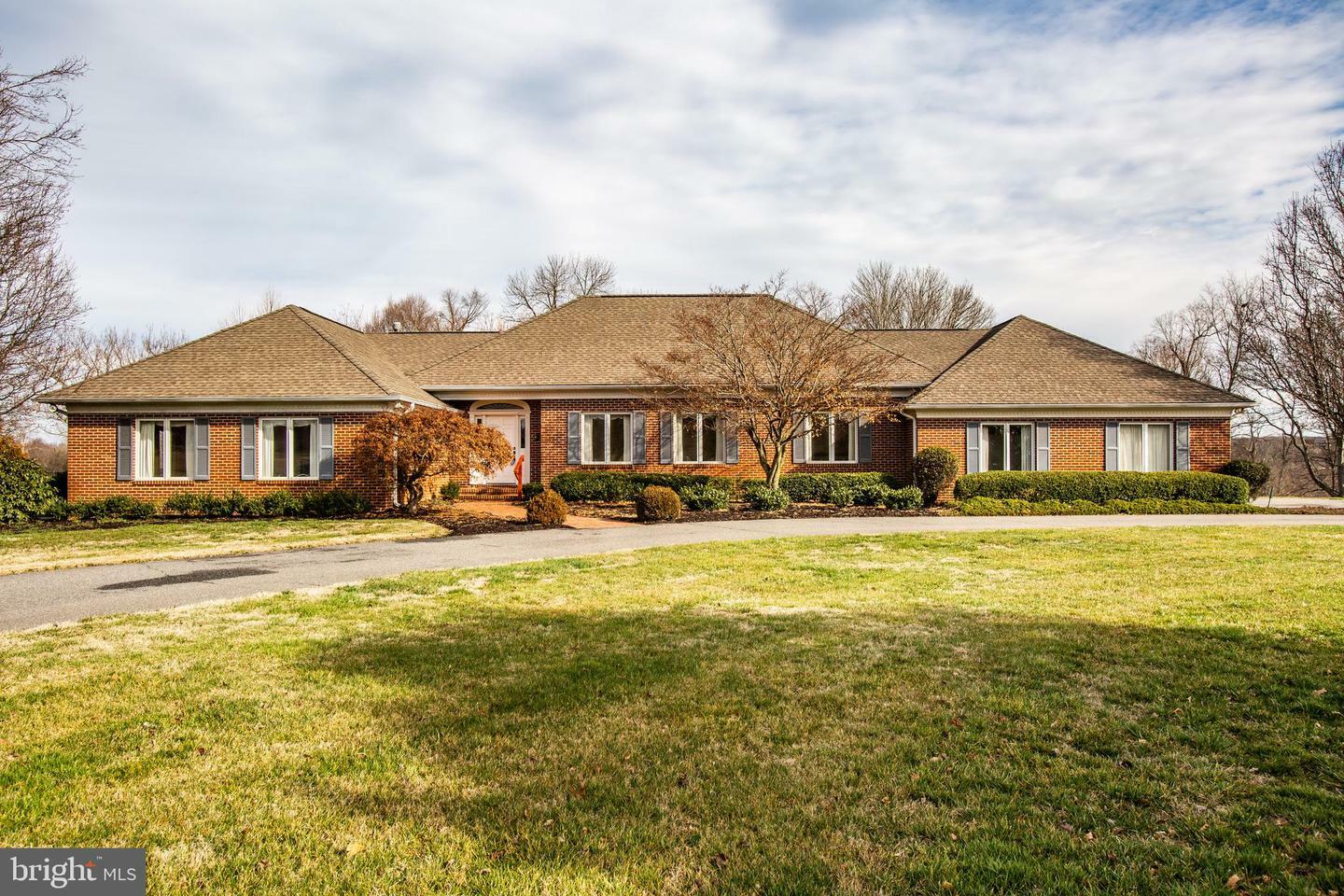 Property Photo:  11315 North Club Drive  VA 22408 