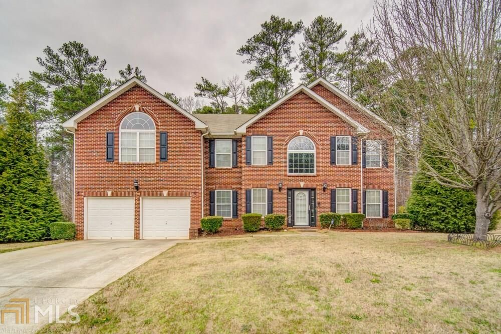 Property Photo: 5122 Miller Woods Trl GA 30035