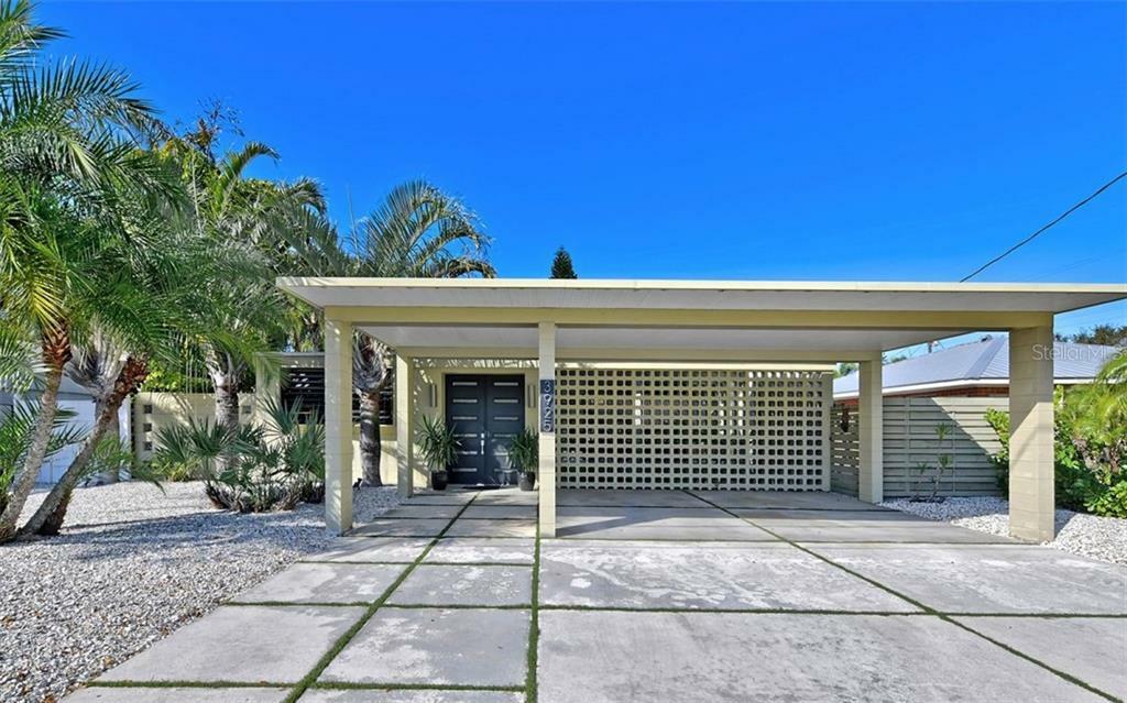 Property Photo:  3925 Chapel Drive  FL 34234 