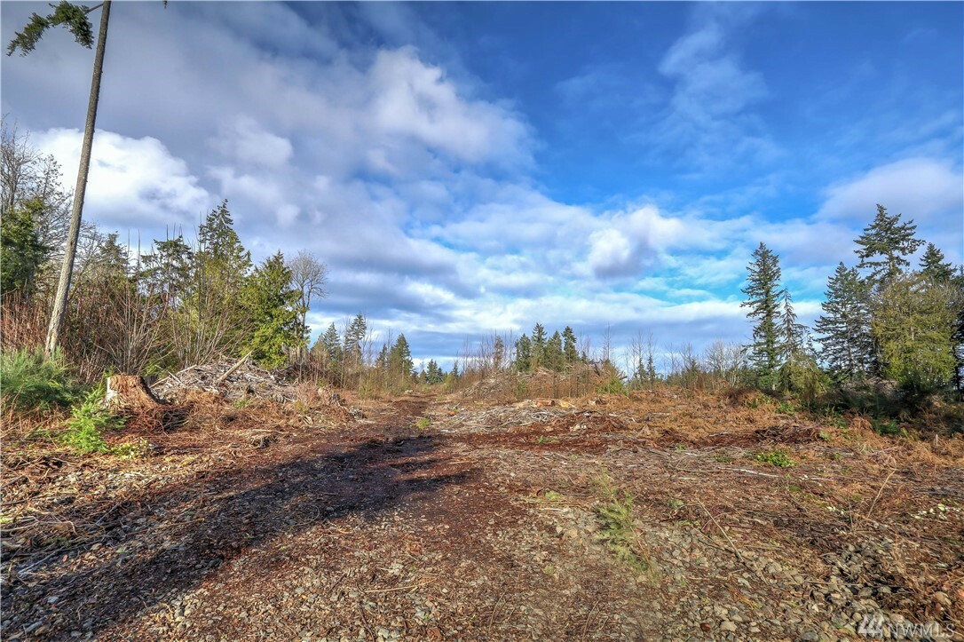 Property Photo:  999 South Kingston Rd NE  WA 98346 