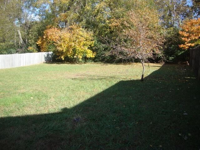 Property Photo: 1810 Lucille Ln TN 37129