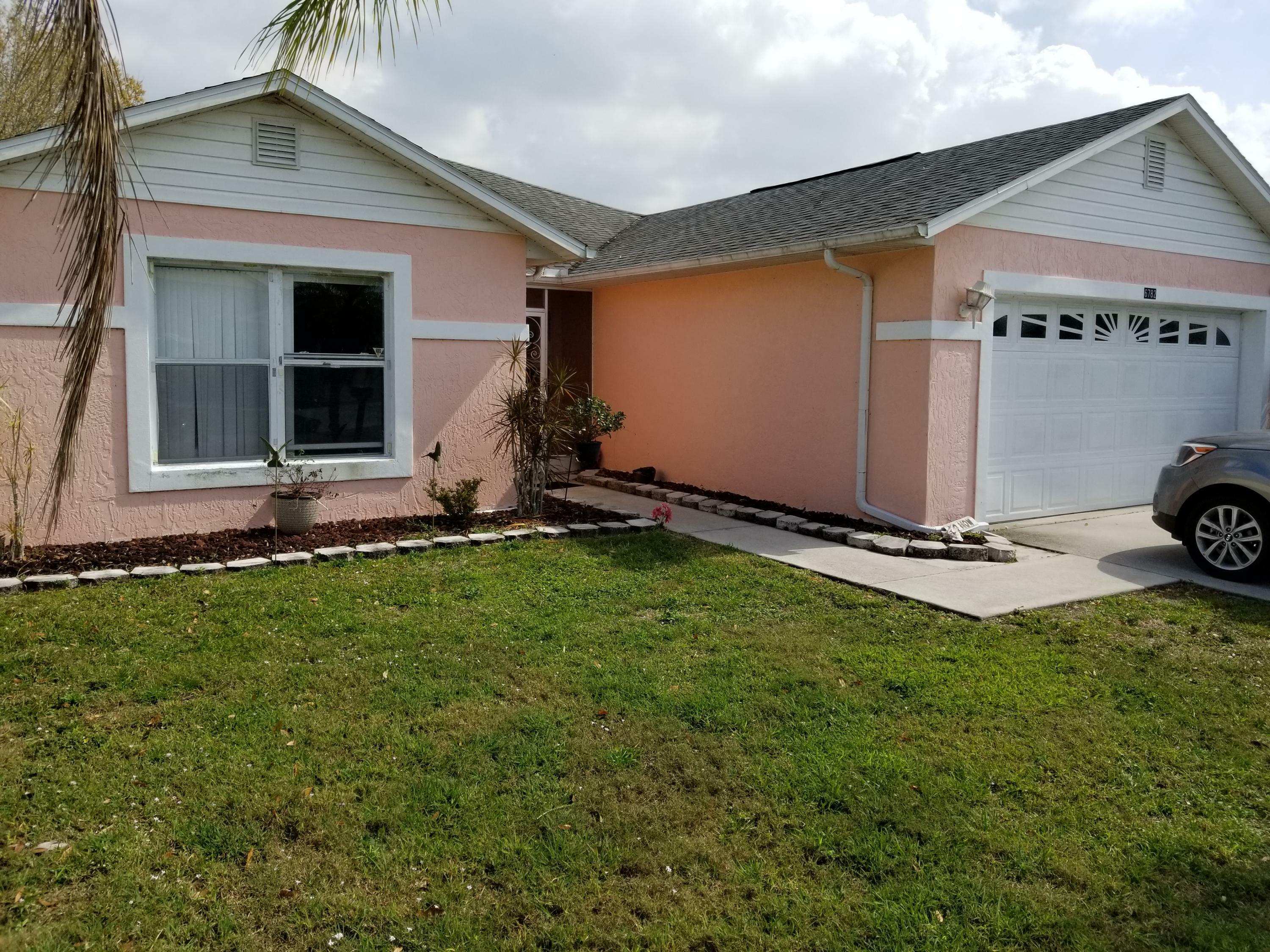 6782 Picante Circle  Fort Pierce FL 34951 photo