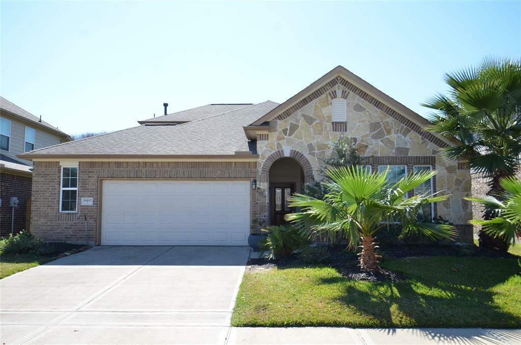 Property Photo: 30017 Willow Brook Lane TX 77423