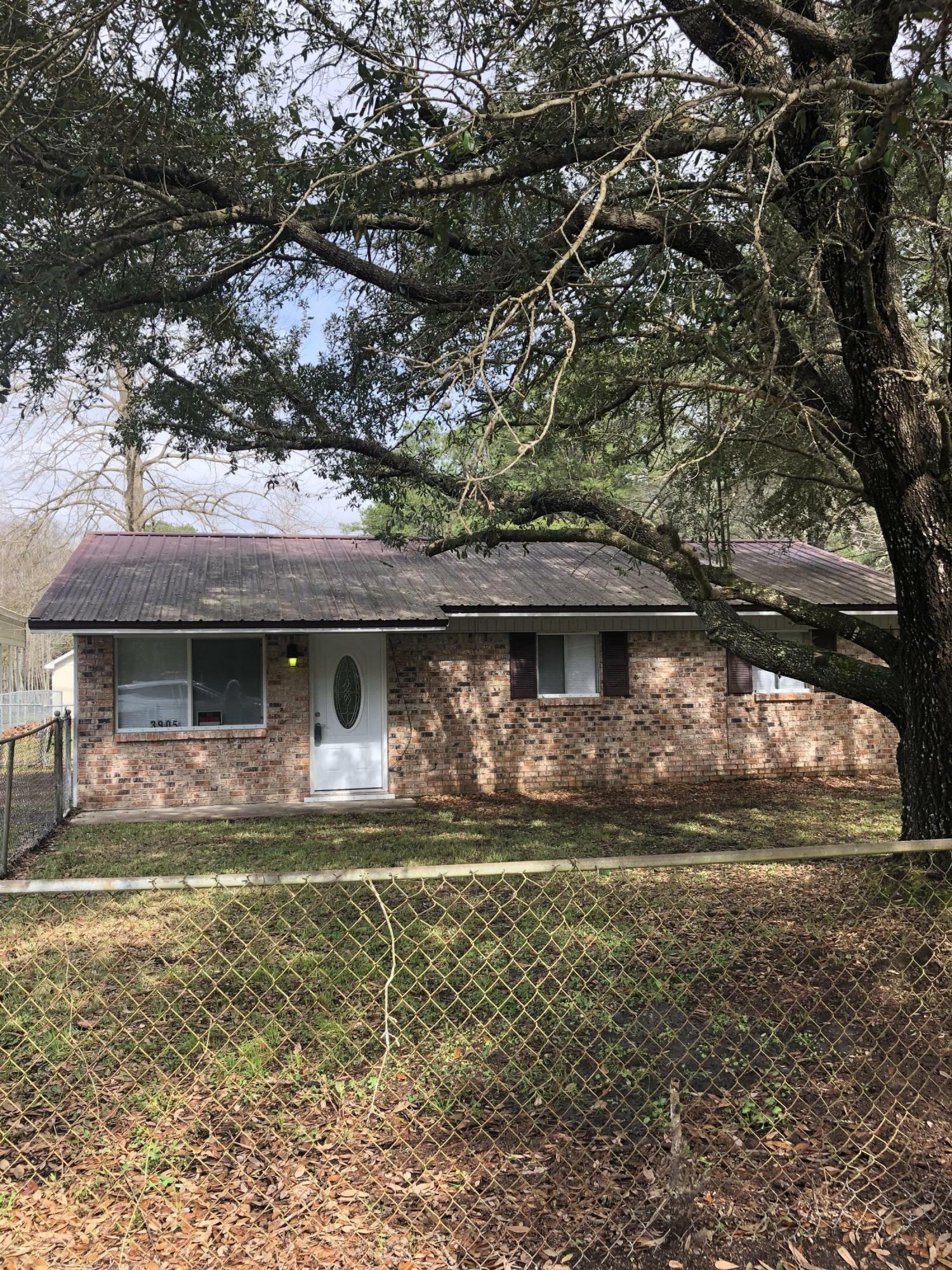 Property Photo:  3905 Regent Avenue  MS 39563 