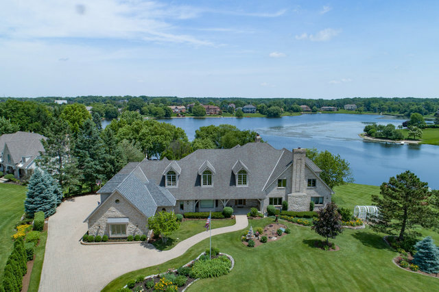 Property Photo: 1314 Dunheath Drive IL 60010
