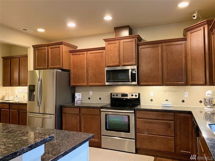 Property Photo:  15336 Chad Dr SE  WA 98597 