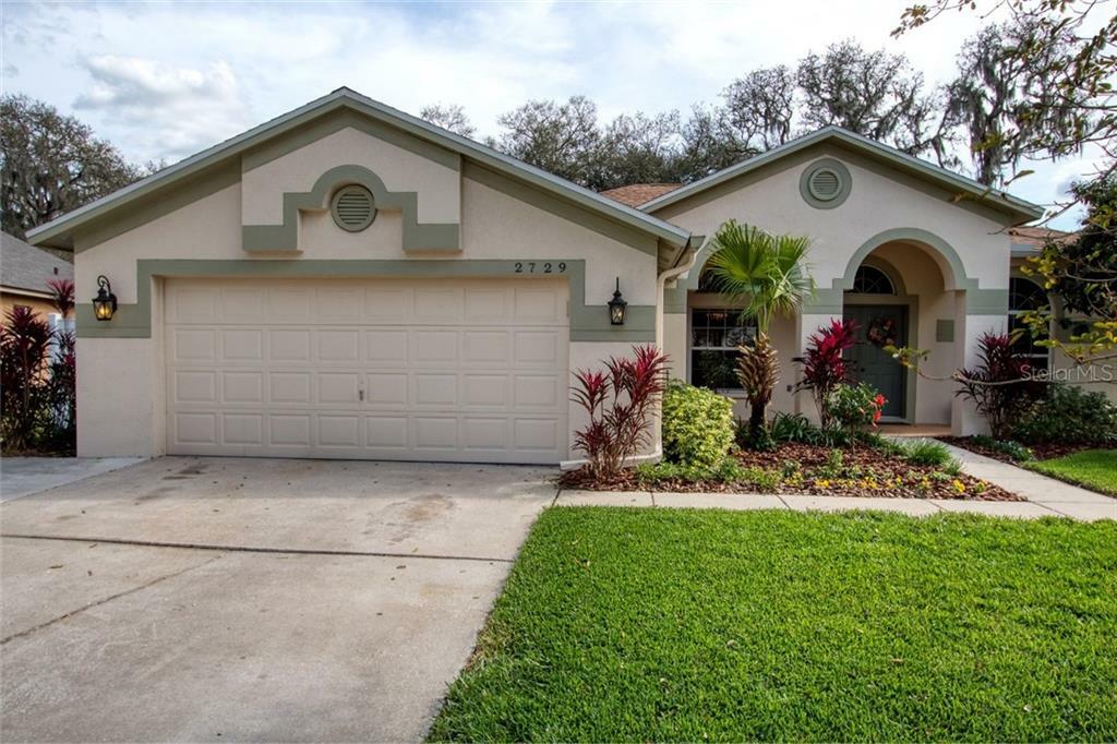 Property Photo: 2729 Brookville Drive FL 33596