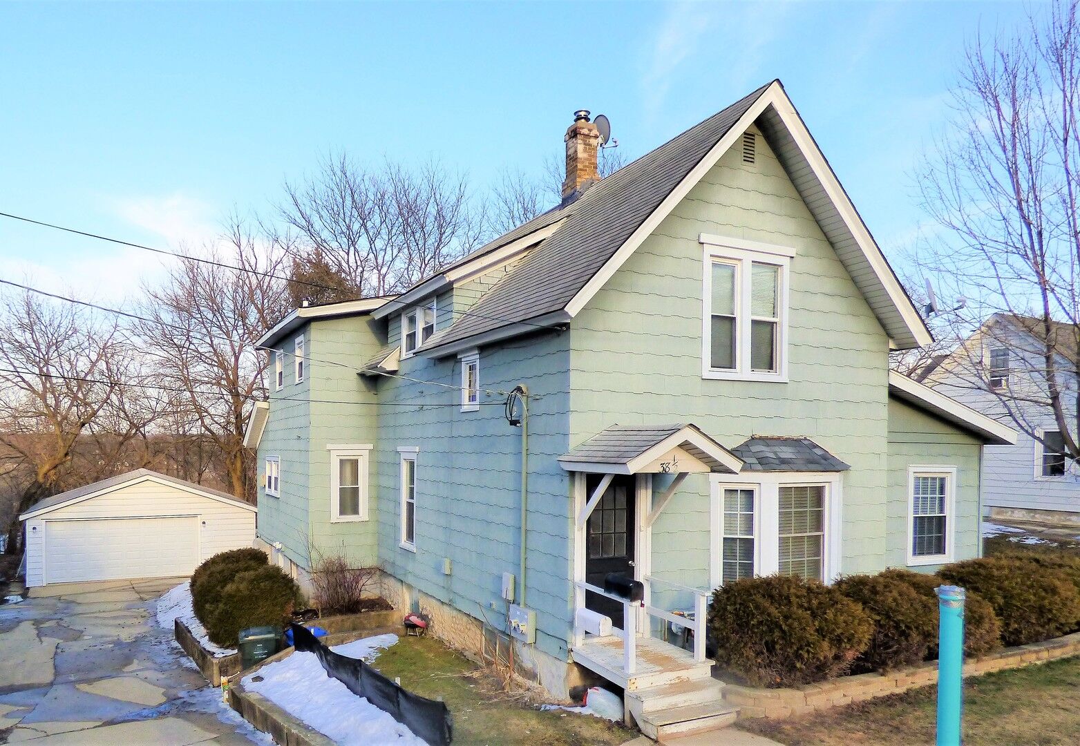 Property Photo: 38 North Western Avenue IL 60110