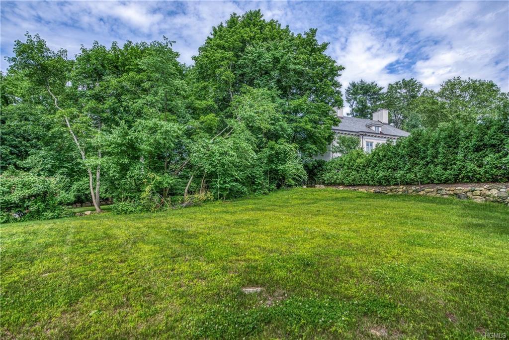 Property Photo:  26 Walworth Avenue  NY 10583 