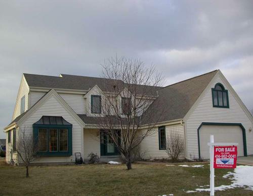 Property Photo:  2106 Springbrook S -  WI 53186 