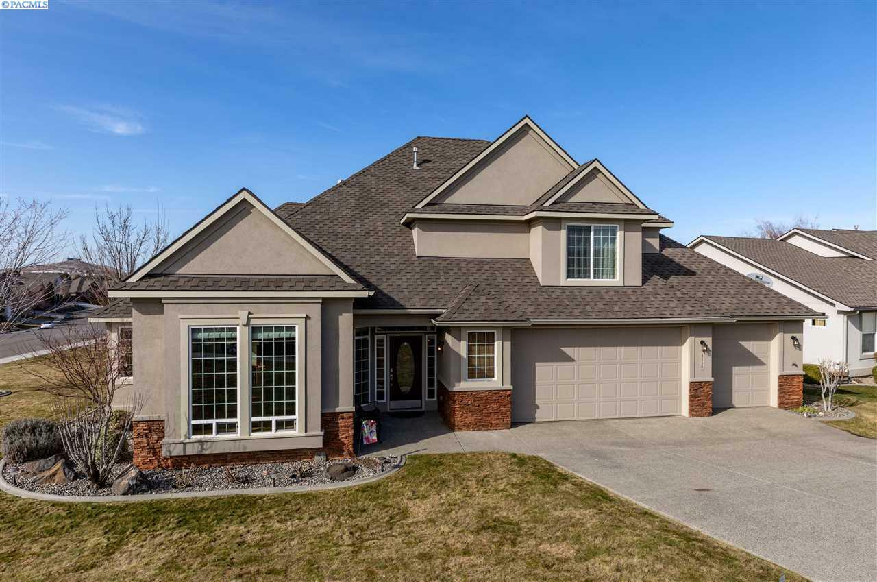 Property Photo: 3710 S Johnson St. WA 99337-2473