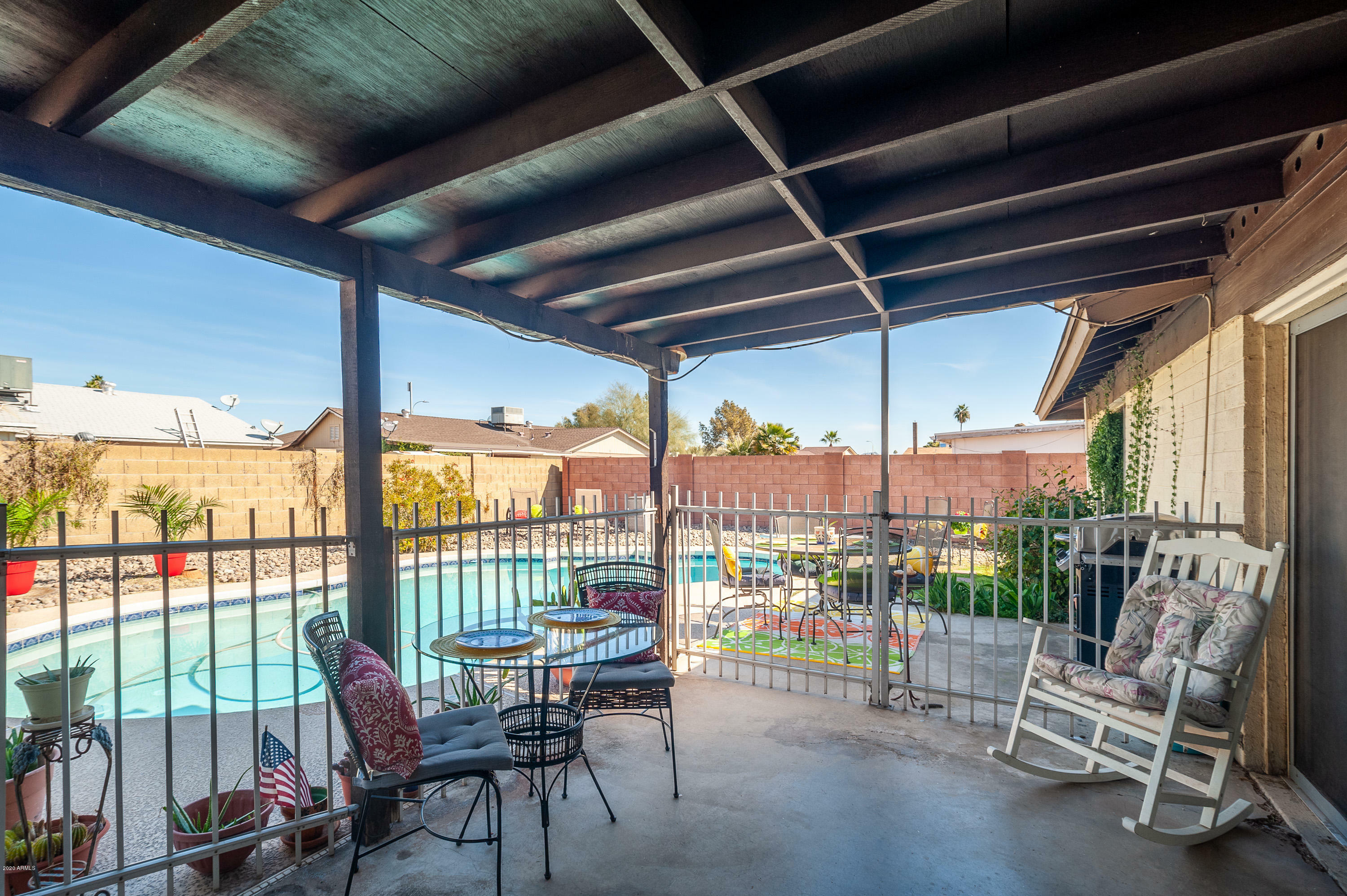 Property Photo: 5506 W Hatcher Road AZ 85302