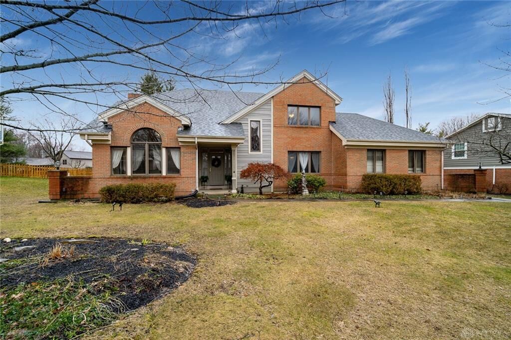 Property Photo: 2631 Woodbluff Lane OH 45458