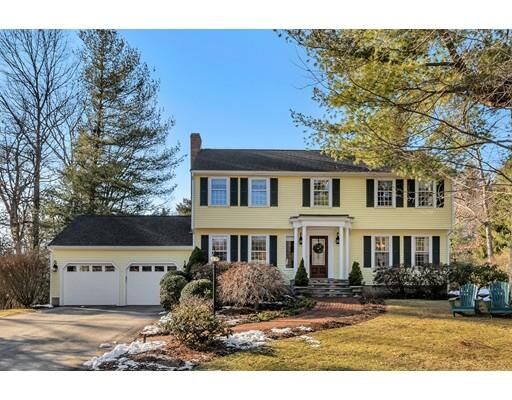 Property Photo: 8 Spruce Circle MA 01810