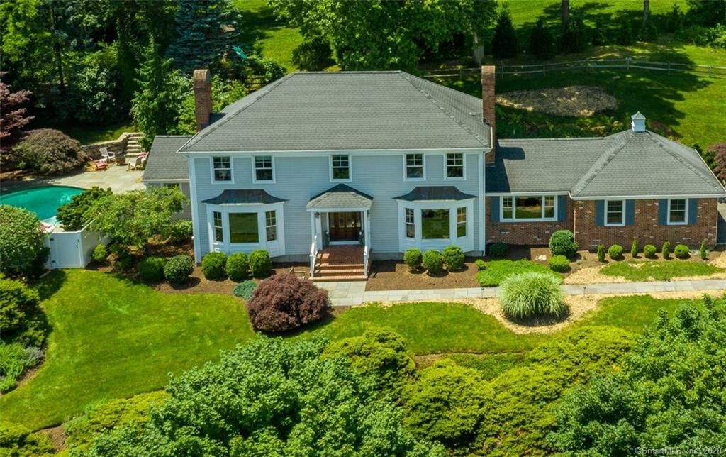 Property Photo:  470 Fulling Mill Lane North  CT 06824 