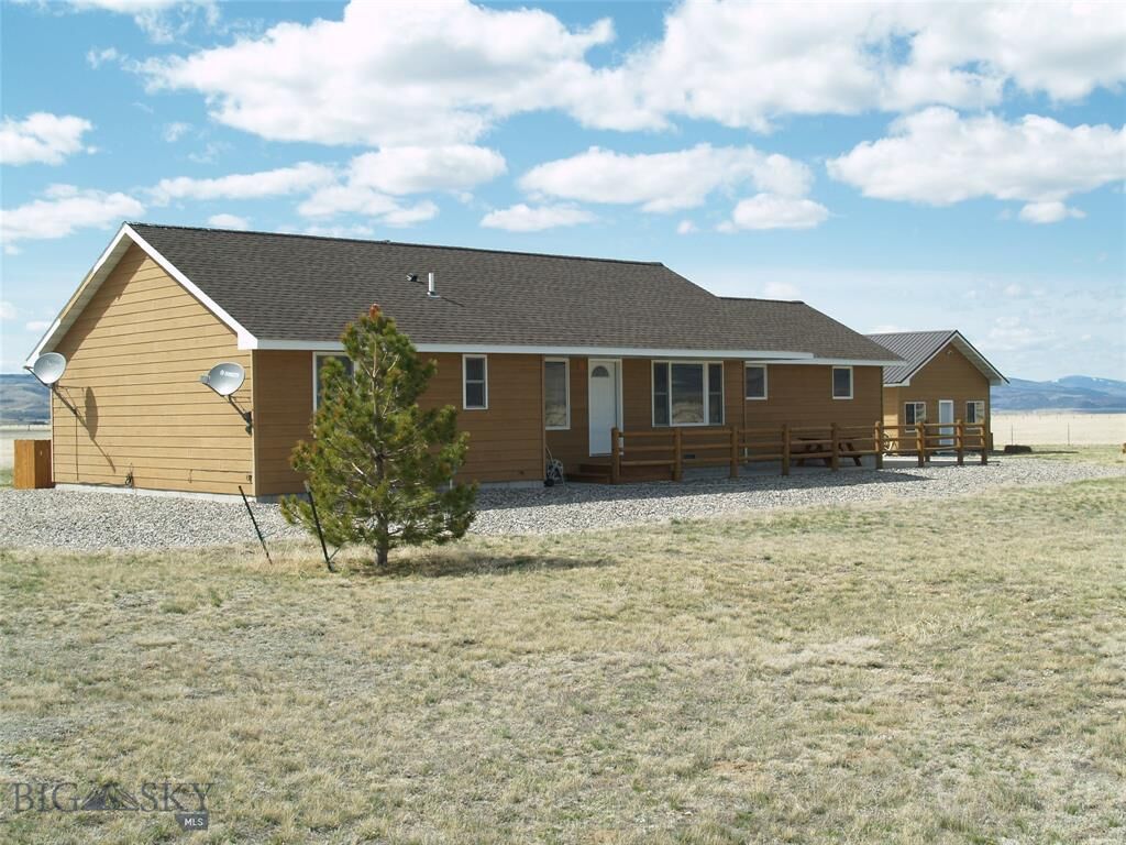 Property Photo: 6 Lonesome Dove MT 59720