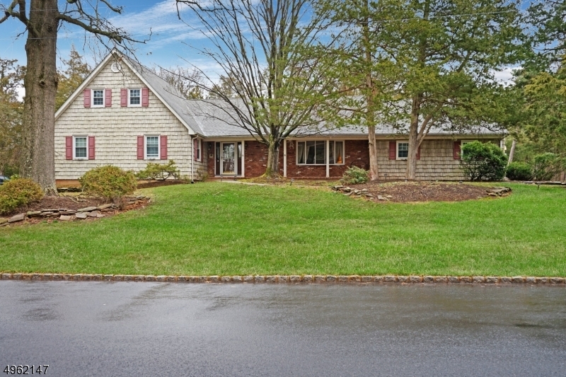 Property Photo:  21 Thruway Dr  NJ 08807 