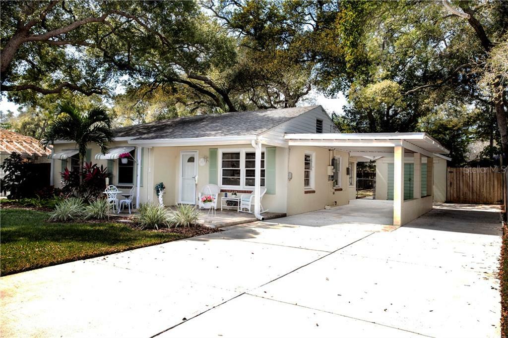 Property Photo:  1446 Alamo Lane  FL 34698 