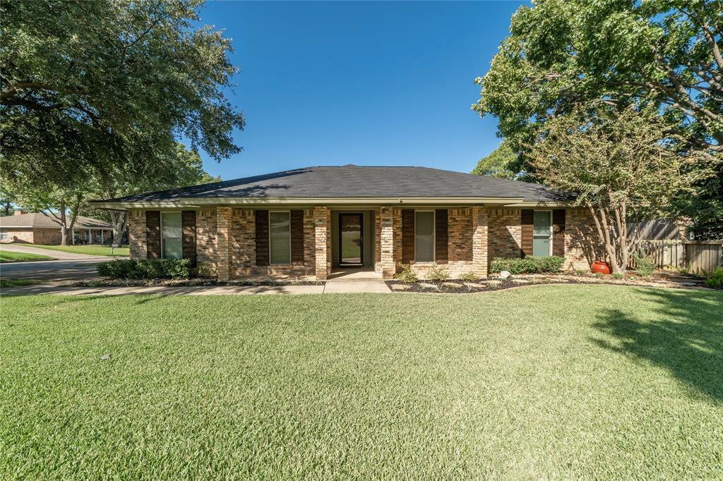 Property Photo:  2126 Sierra Drive  TX 76051 