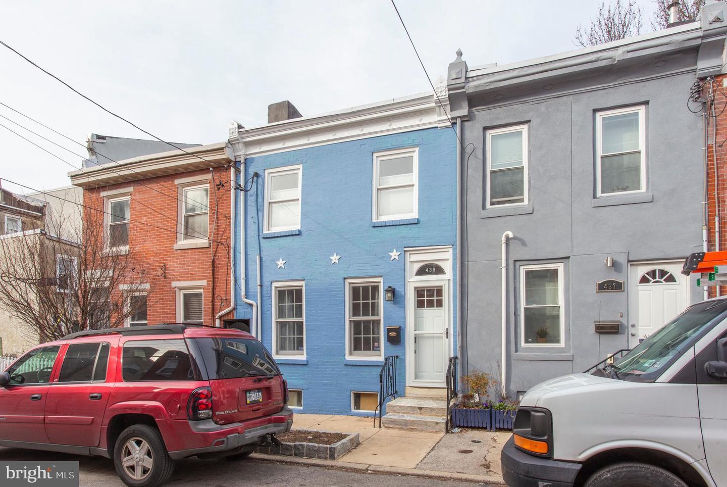 Property Photo:  439 Greenwich Street  PA 19147 