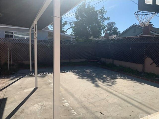 Property Photo: 4807 Dunrobin Avenue CA 90713