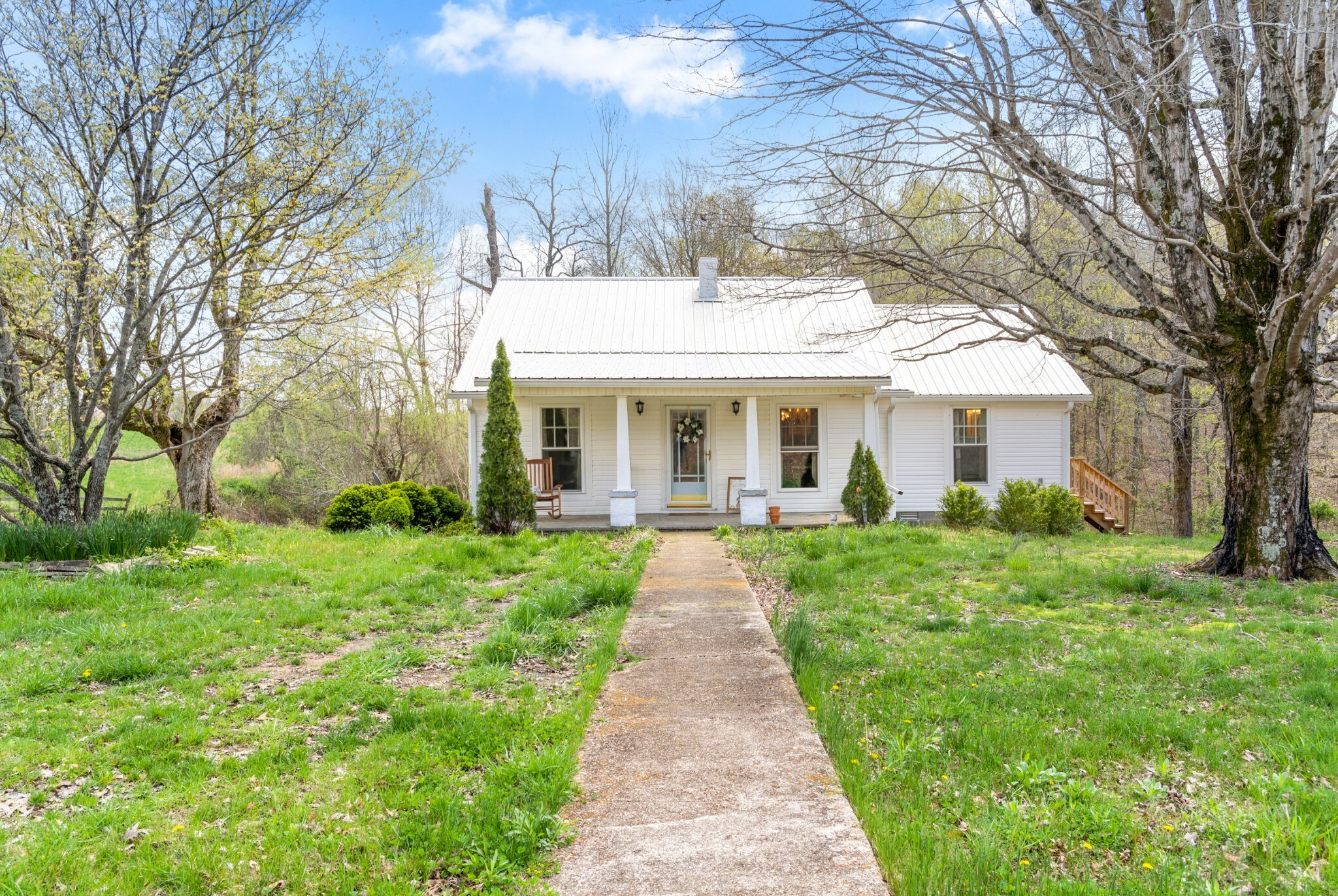 Property Photo: 2135 Gamble Hollow Rd TN 37051