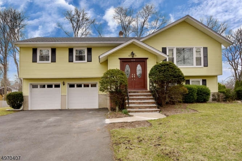 Property Photo:  553 Otto Pl  NJ 07652 