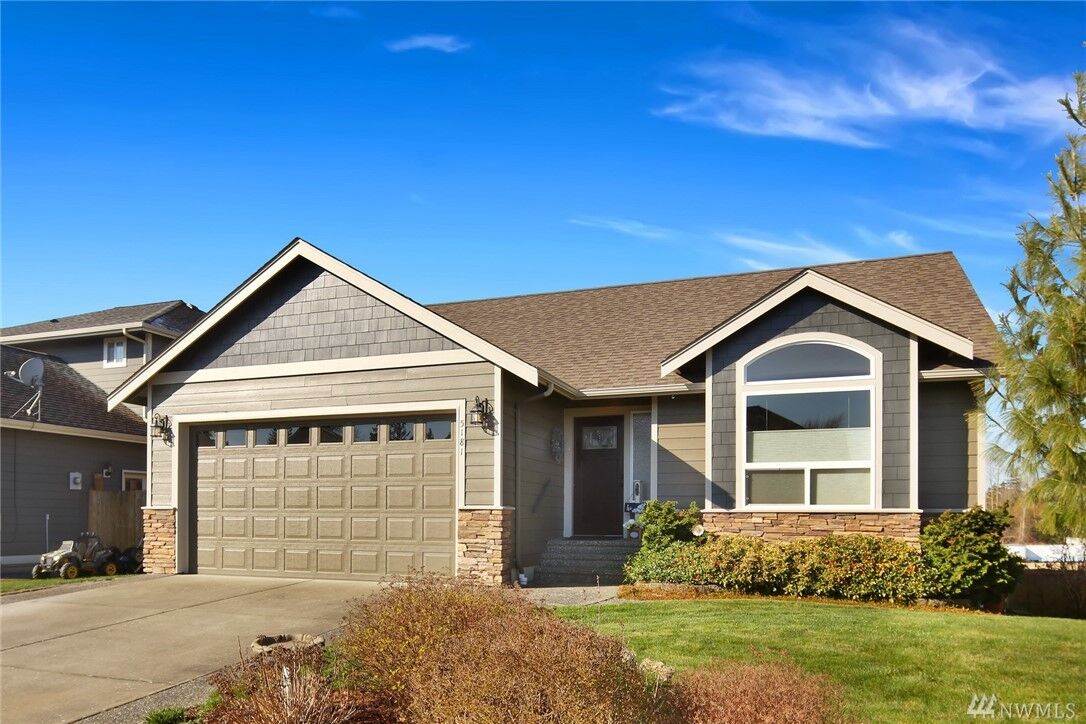 Property Photo:  5181  Spoonbill Lane  WA 98248 