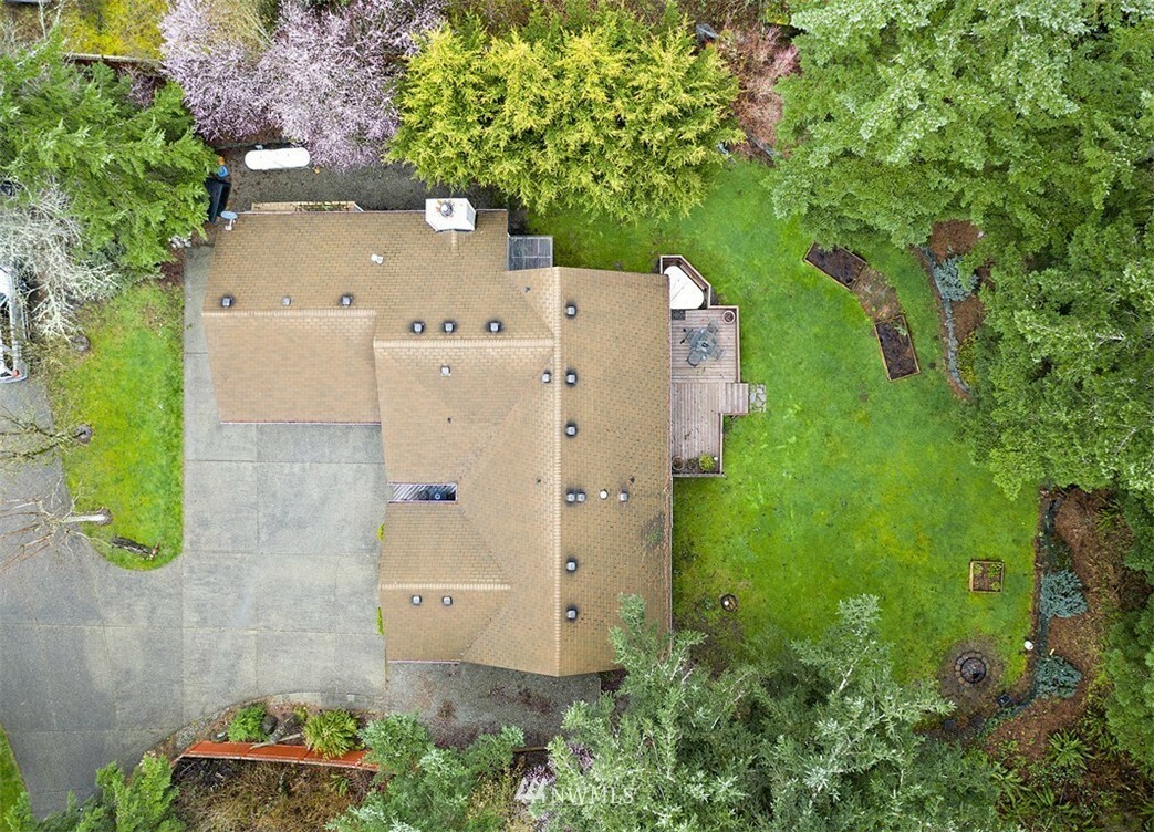 Property Photo: 6002 187th Avenue E WA 98391