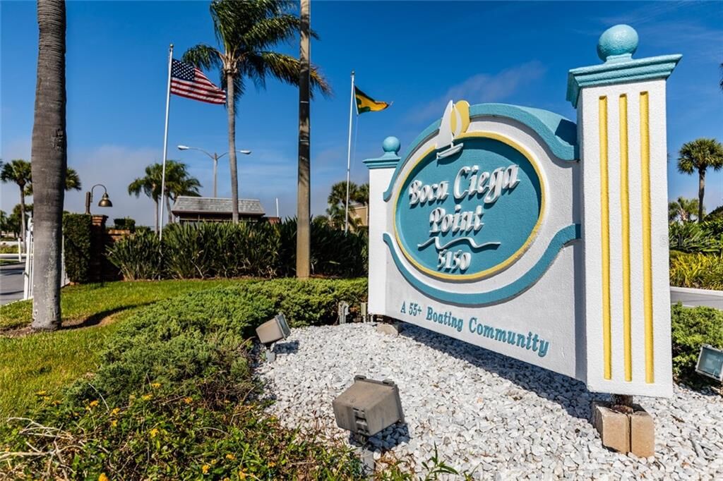 Property Photo:  1 Boca Ciega Point Boulevard 316  FL 33708 