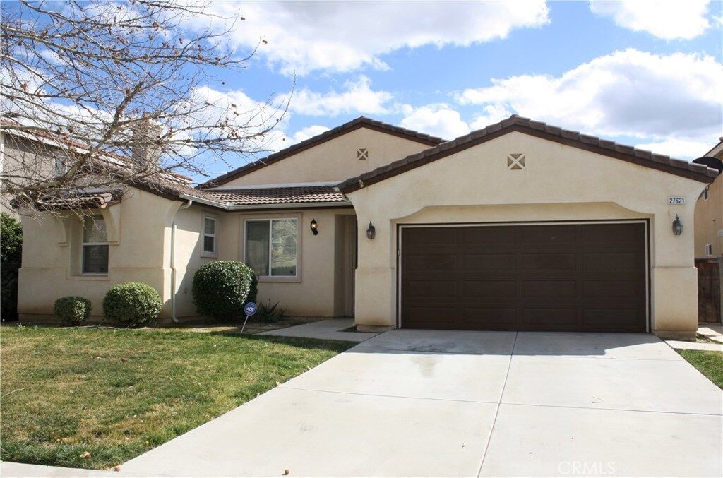 Property Photo:  27621 Lafayette Way  CA 92555 