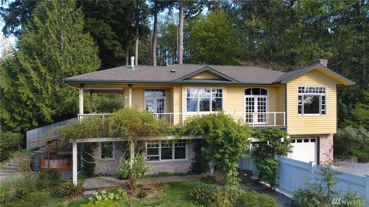 Property Photo: 12912 SW 166th Street WA 98070