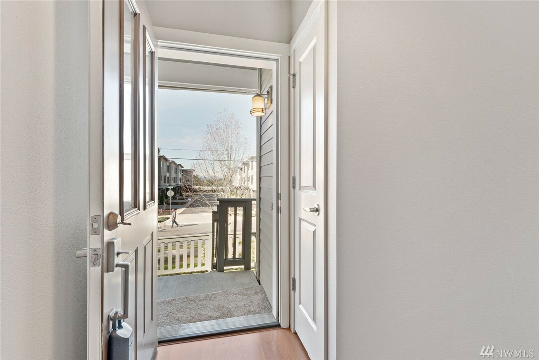 Property Photo:  10826 Slater Ave NE  WA 98033 