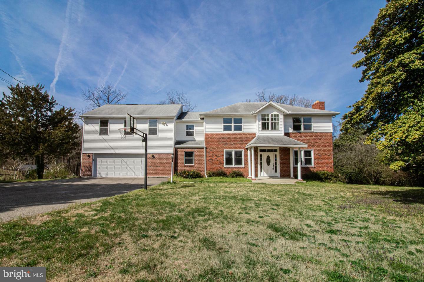 Property Photo:  12405 Livingston Road  MD 20744 