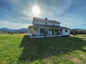 Property Photo:  315 Pandora Lane  TN 37743 