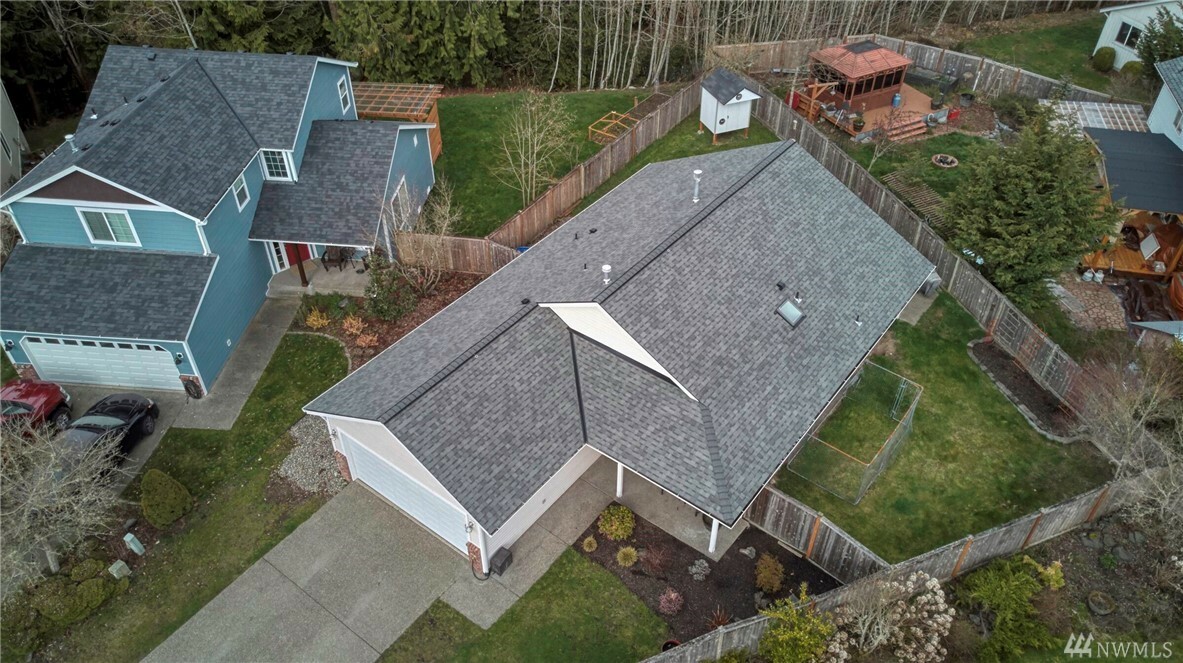 Property Photo:  355 Wales Ct  WA 98366 