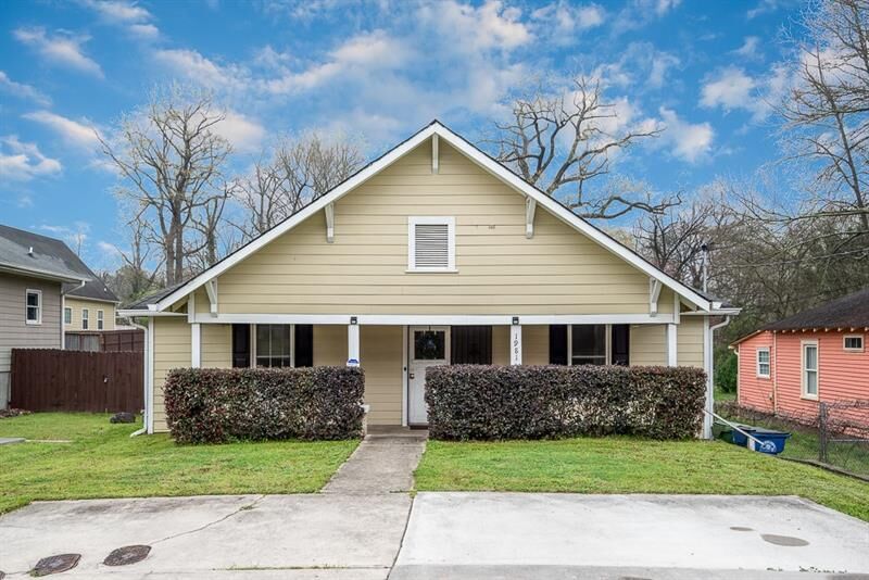 Property Photo:  1981 Main Street NW   30318 