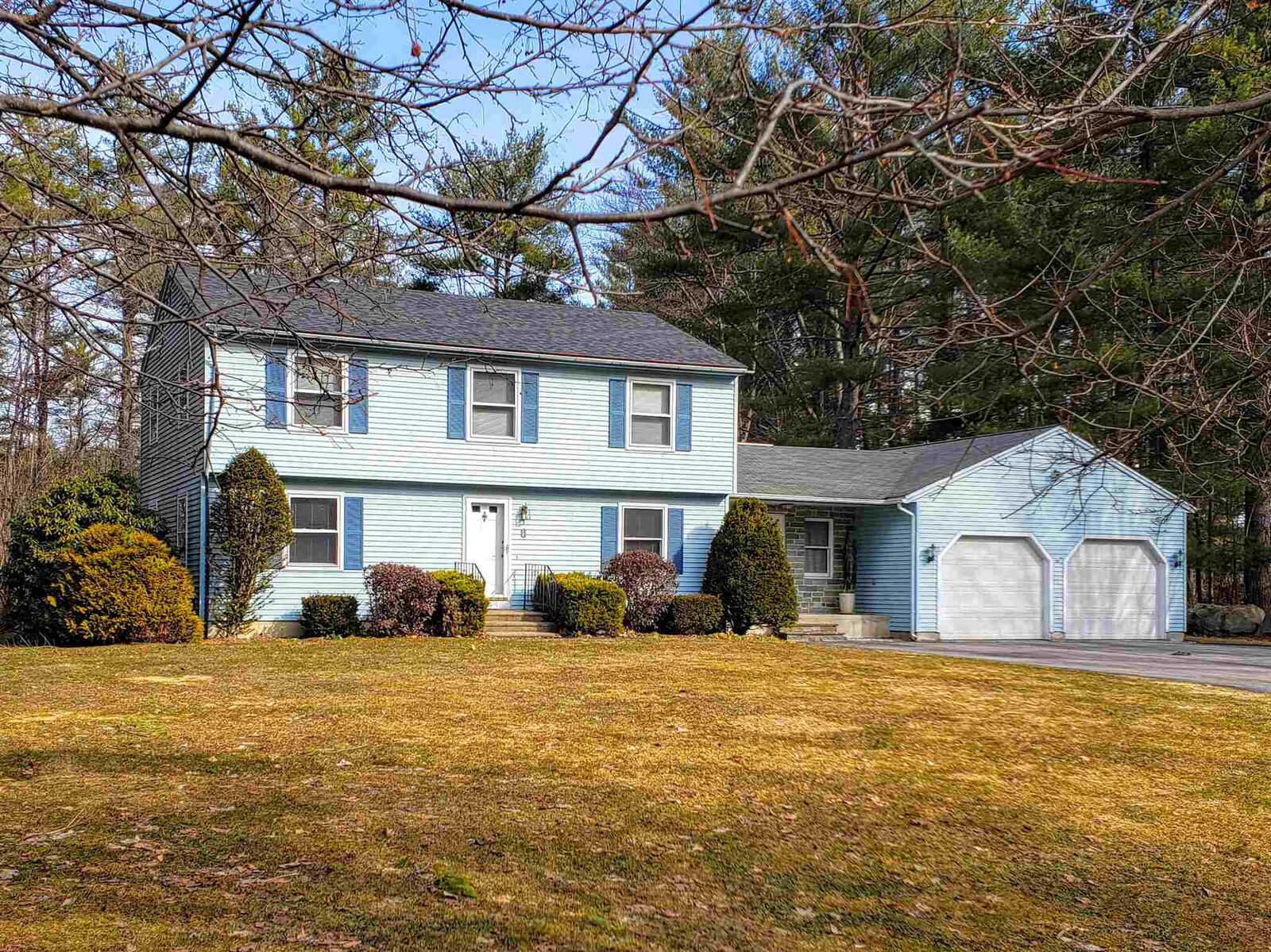 Property Photo:  6 Irving Drive  NH 03301 