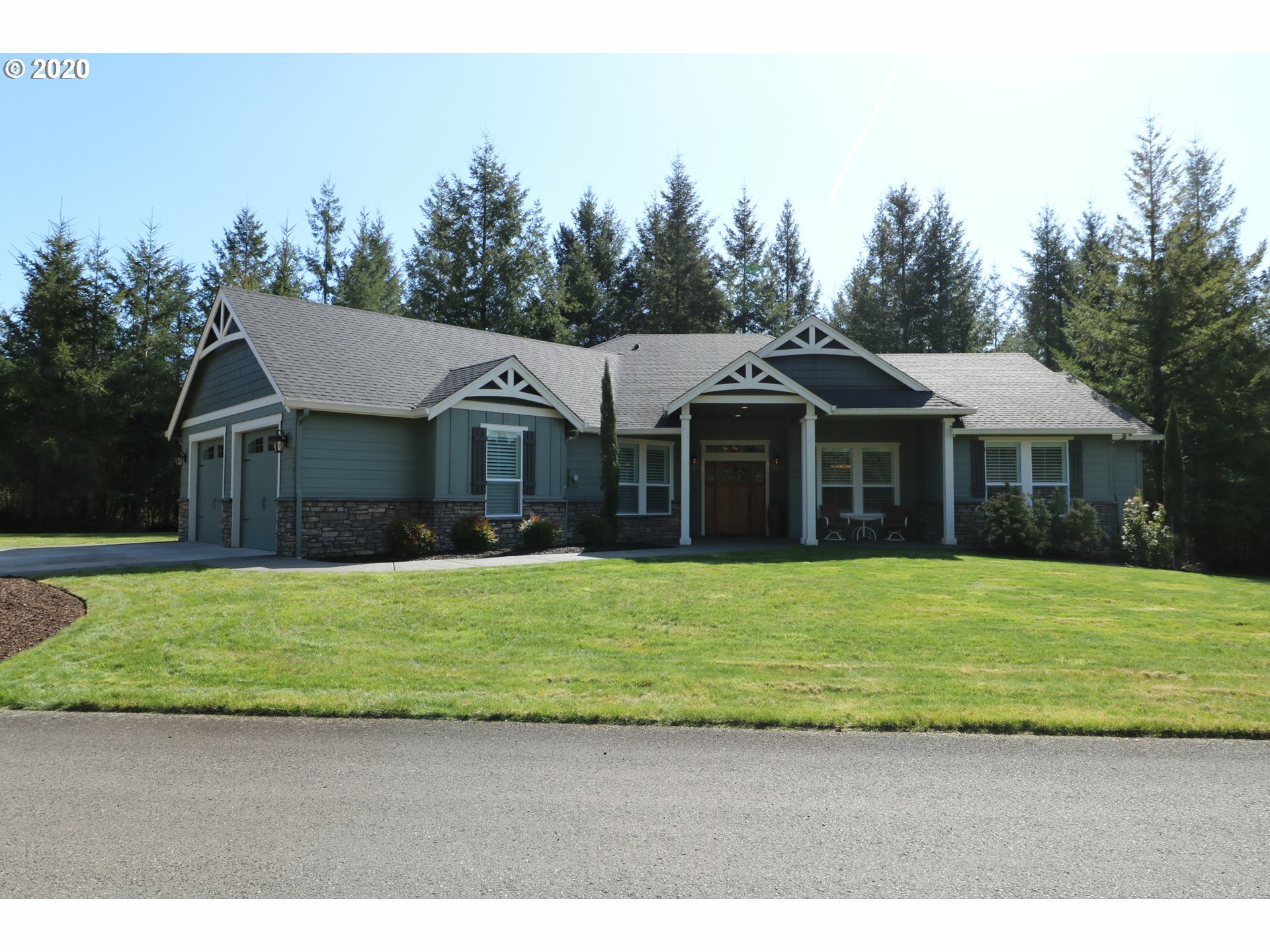 Property Photo:  22401 NE 218th Cir  WA 98604 