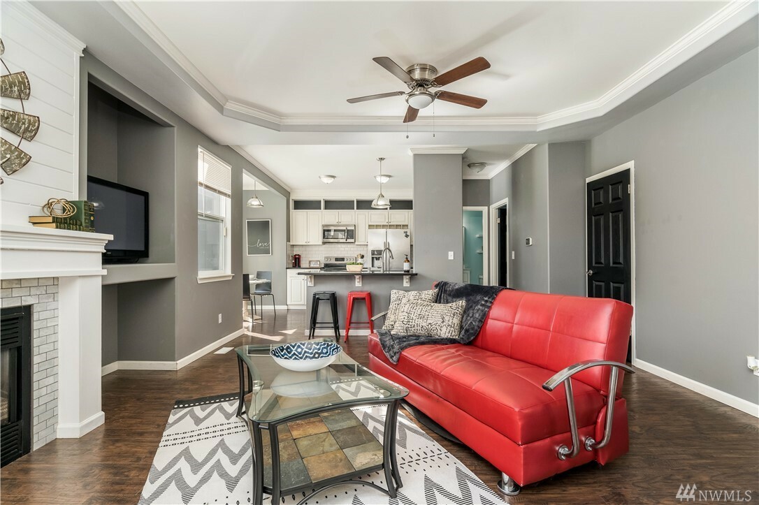 Property Photo: 610 Burnett Ct NW WA 98360