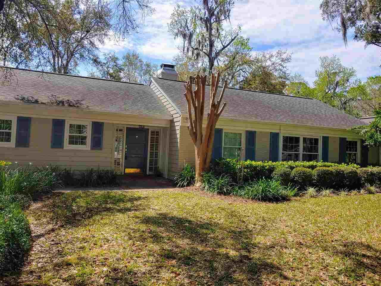 Property Photo:  4640 Arapahoe Ave  FL 32210 