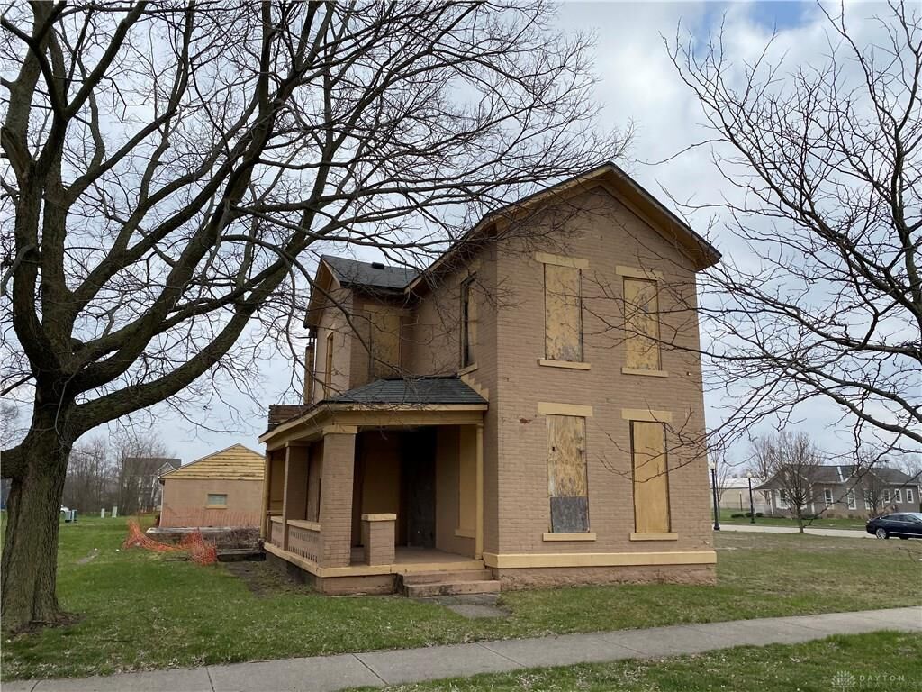 Property Photo: 116 S Broadway Street OH 45402