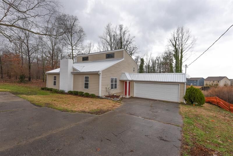 Property Photo: 6712 Capitola Farm Road GA 30542