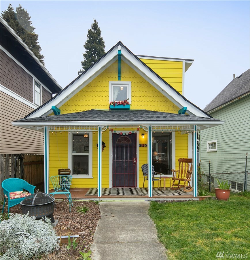 Property Photo:  945 S Ainsworth Ave  WA 98405 