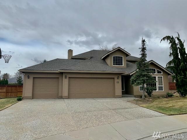 Property Photo: 13 Sunburst St WA 98801